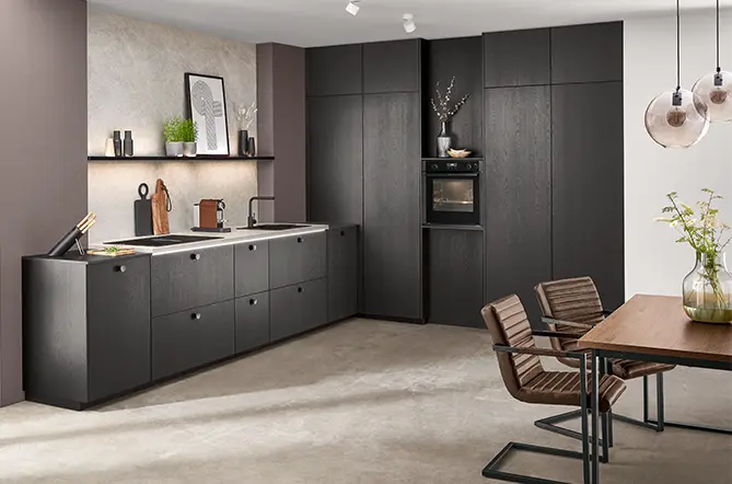 Revestimiento de pared de cocina y decoraciones para la hornacina en el diseño de cocinas en Zaragoza